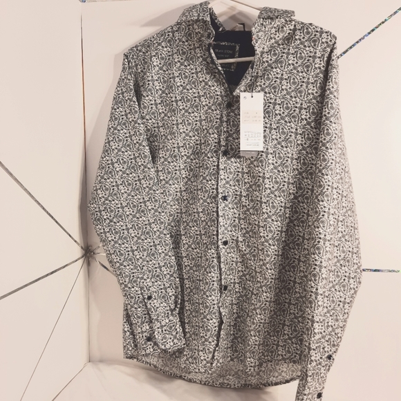 Silver Stone Long sleeve bottom shirt Size Medium - Picture 1 of 6